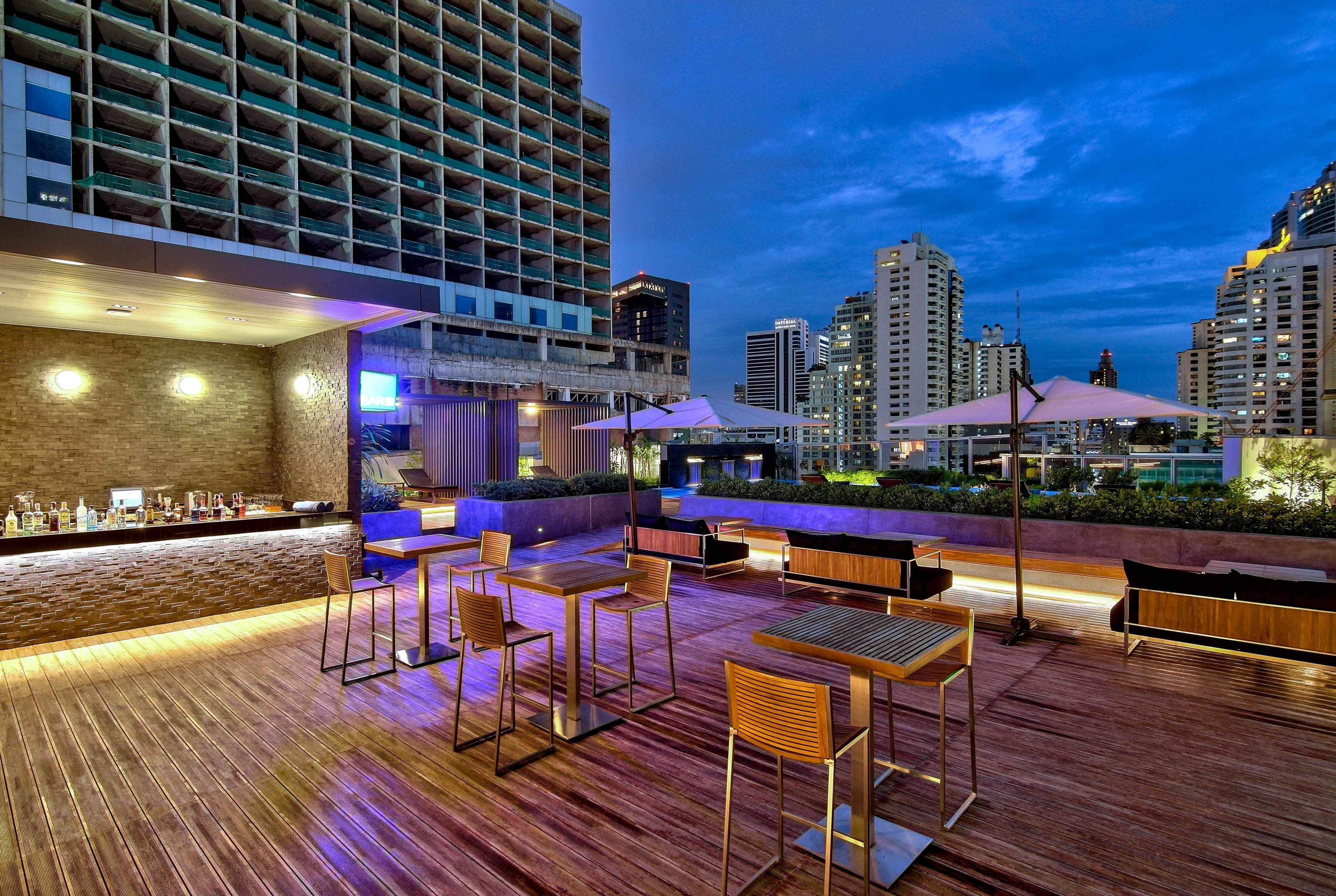 מלון Radisson Blu Plaza בנגקוק מראה חיצוני תמונה